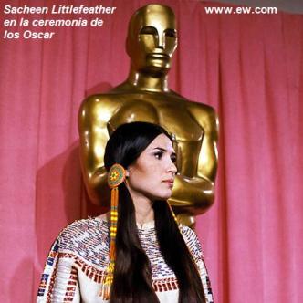 Sacheen Littlefeather en la ceremonia de los Oscar